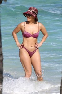 Jennifer-Lopez-Sexy-The-Fappening-Blog-41-2.jpg