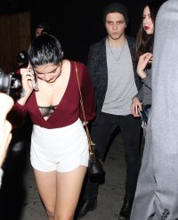 ariel winter al night 08.jpg