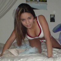 vanessa-hudgens-bed-3.jpg
