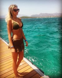 domiziana giovinazzo in bikini.jpg