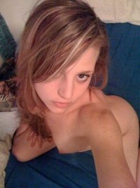 54689408_028_93c9.jpg