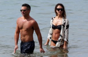 jessica alba in bikini 54.jpg