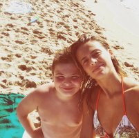 eleonora arosio in bikini 05.jpg
