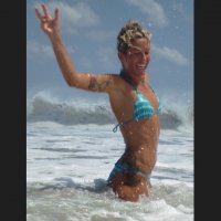 marina graziani in bikini 03.jpg