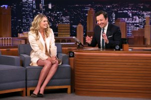 kate upton al tonight show 01.jpg