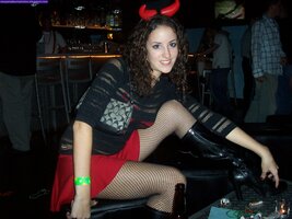 36381_tduid10012_Free_upskirt_pissing_bikini_pics2024_122_224lo.jpg