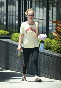 jennifer-lawrence-out-in-century-city-06-16-2022-6_thumbnail.jpg