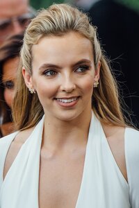 Jodie Comer.jpg