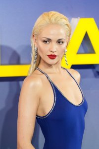 273079407_eiza-3.jpg