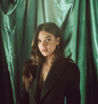 Hailee Steinfeld.png