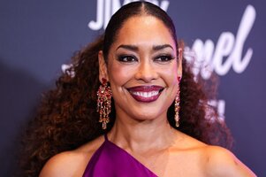 318908916_mcfan-celeblounge-net14-11-2022-12-49gina-torres_13.jpg