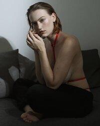 dby_make_up_1602696685_1460069.jpg