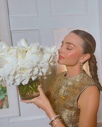 mirandakerr-20221028-0005.jpg