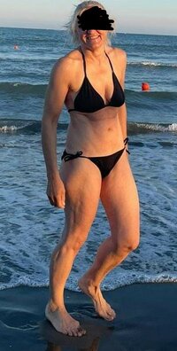 laura.jpg