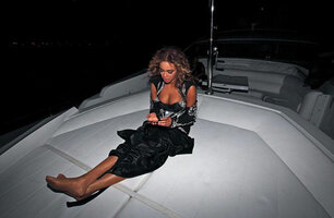 Beyonce-hot-foto-private-web-Tumblr-6-aprile-2012-10.jpg