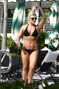 brooke hogan in bikini (29).jpg