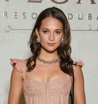 Alicia Vikander.jpg
