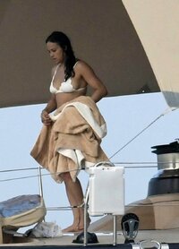 michelle rodriguez in barca (07).jpg
