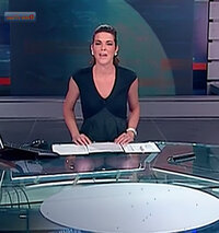 719445466_tduid300077_Costanza_Calabrese_Upskirt_Tg5_HD_10_06_2011_Zoom01_122_19lo.jpg