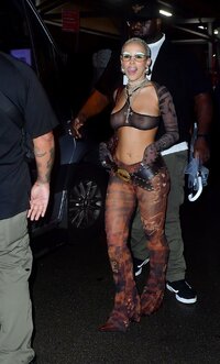 Doja-Cat-Nude-04.jpg