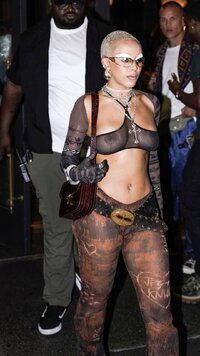 Doja-Cat-Nude-11.jpg