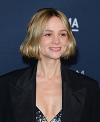 carey mulligan al gala 03.jpg