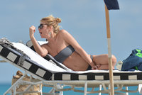 Alessia_Marcuzzi_Bikini_Candids_on_the_Beach_in_Miami_January_24_2013_55-01262013122111000000.jpg