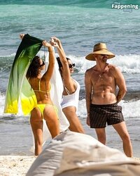 Vanessa-Hudgens-Sexy-5-The-Fappening-Blog.jpg